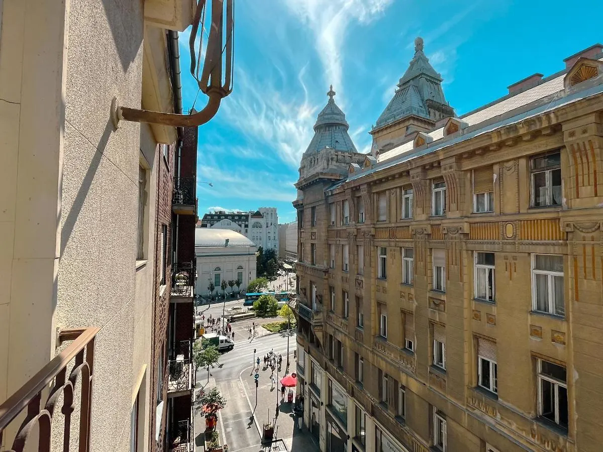 King One Studio In The City Center - Netflix Budapest Apartment