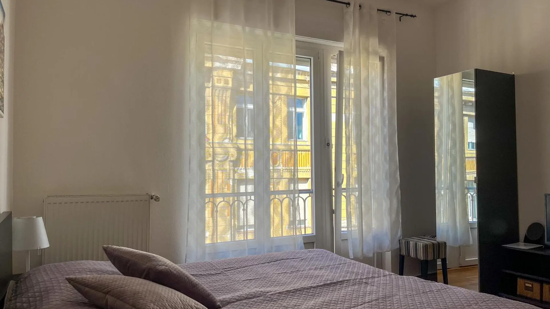 King One Studio In The City Center - Netflix Budapest